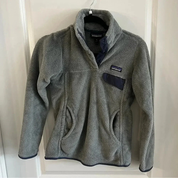 B107 Women’s Patagonia Snap Closure Fuzzy Jacket Size XS - Picture 2 of 7